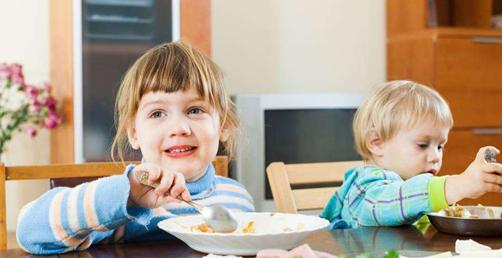 怕冷的孩子要怎么调理,孩子怕冷怎么治疗