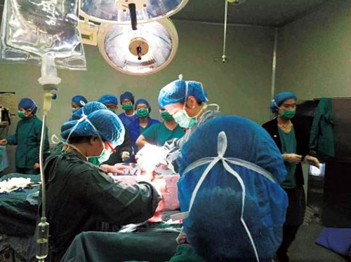 老公进产房陪产的后果,丈夫进产房陪产被吓哭视频