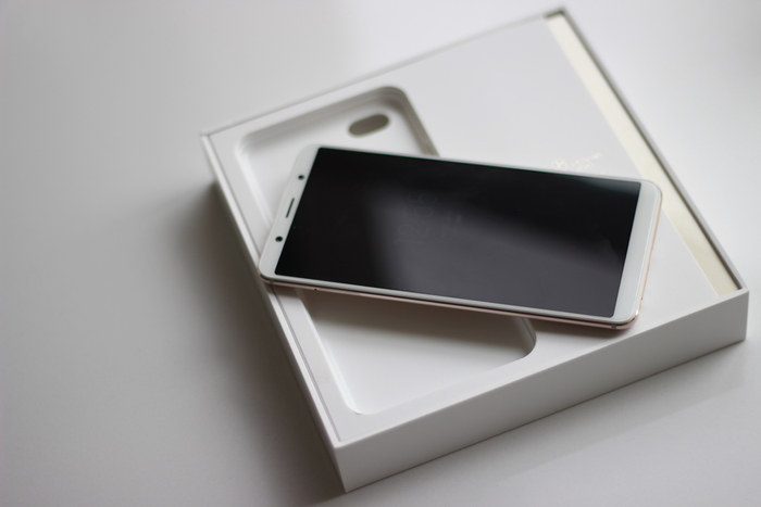 vivoX20评测，一台自主学习，功能完善的全面屏手机！