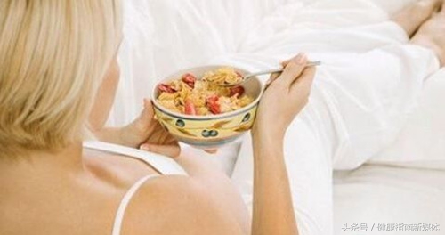 月子里适合的产后操,产后月子期间注意哪些事