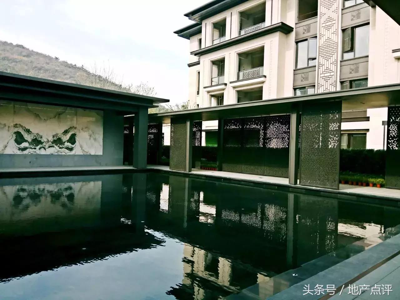 开间10.6米进深8.5米,开间10.6米进深10.5米一层