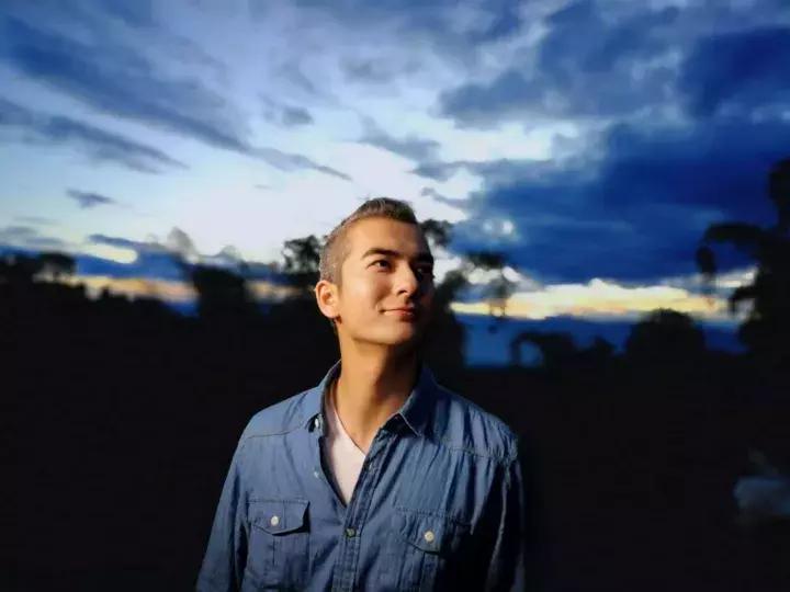 七彩飘香云南芒市,正宗凤庆滇红之明前金丝滇红