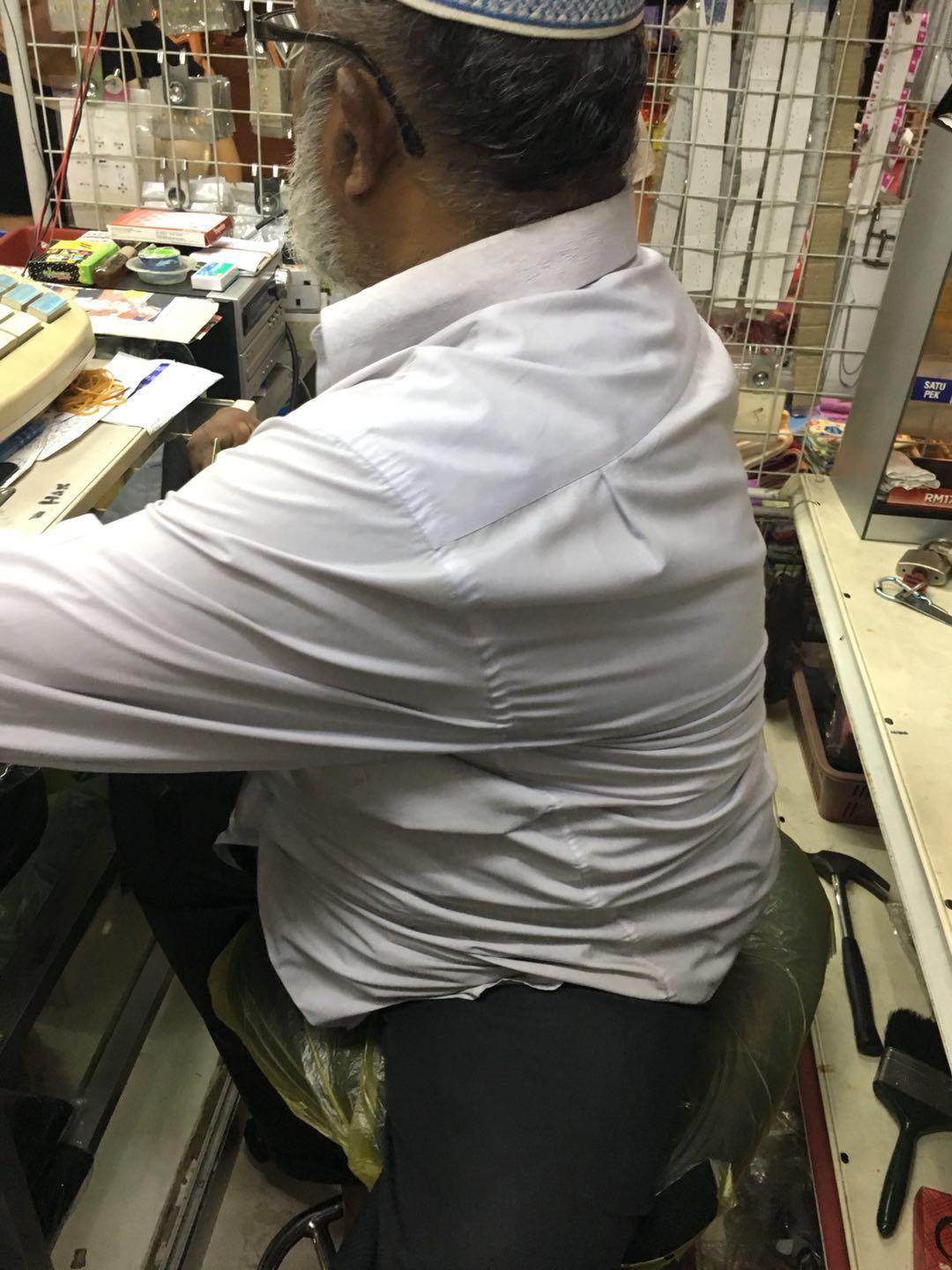 在马来西亚的沙巴码头，中国女生很受欢迎