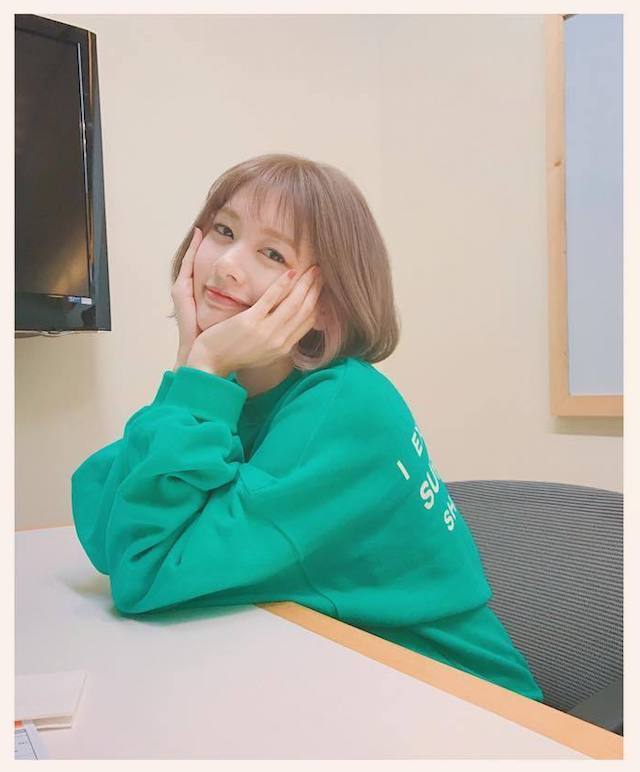 崔雪莉剪头发原视频,韩版崔雪莉