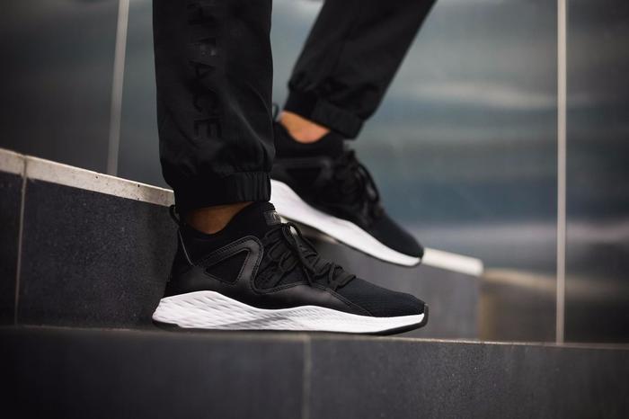 cba郭艾伦转会了吗,cba郭艾伦詹姆斯