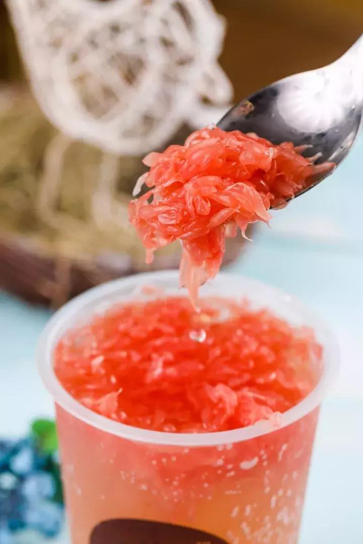 新一轮少女收割机首登天津，为何这家网红饮品店成为新街拍神器？