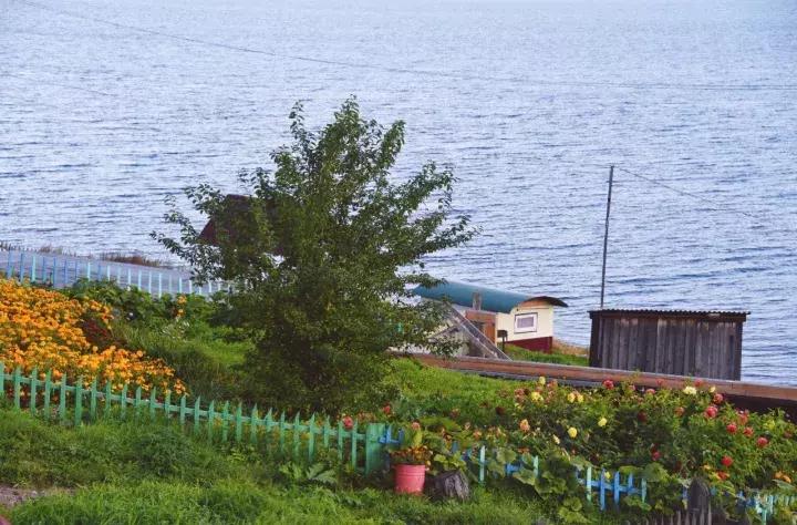 坐火车穿越俄罗斯西伯利亚,欧洲火车途经小镇