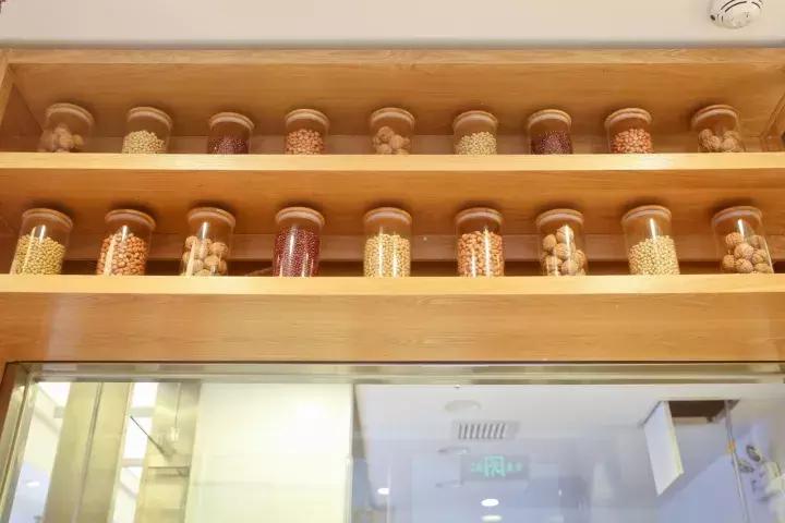 这个来自台湾的包子，香到连手指都想吞下去！吃了就上瘾！