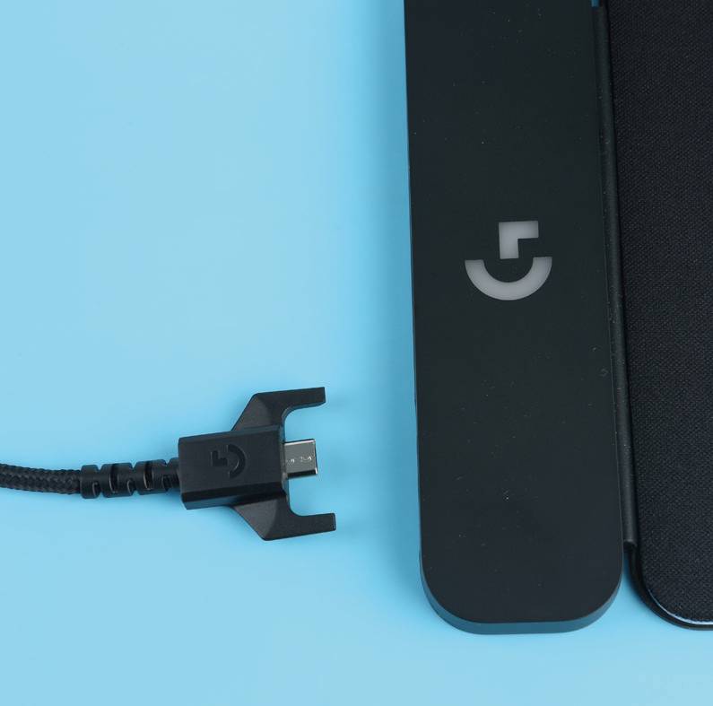 罗技无线充电鼠标垫适合打游戏么,罗技无线充电鼠标垫好不好用