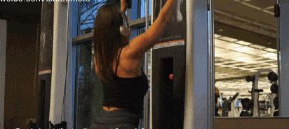 六个打造宽大背部肌肉的训练动作,5个简单的背部训练动作