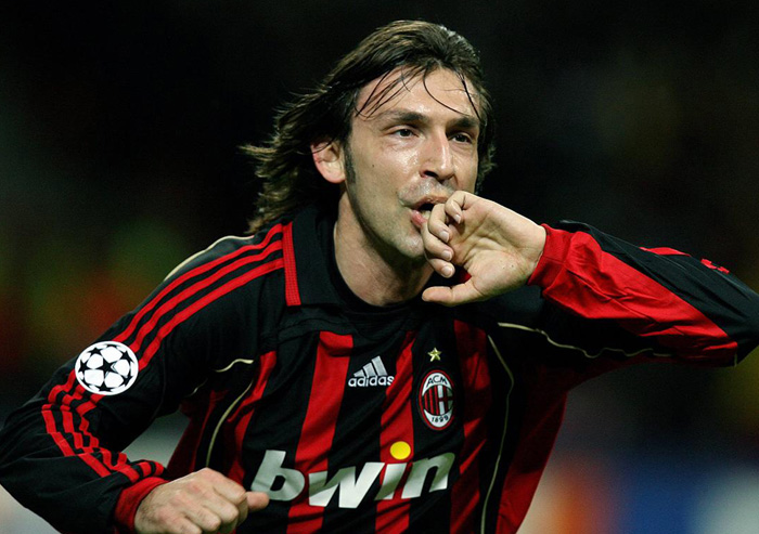 天下足球皮尔洛谢幕,皮尔洛绝对巨星