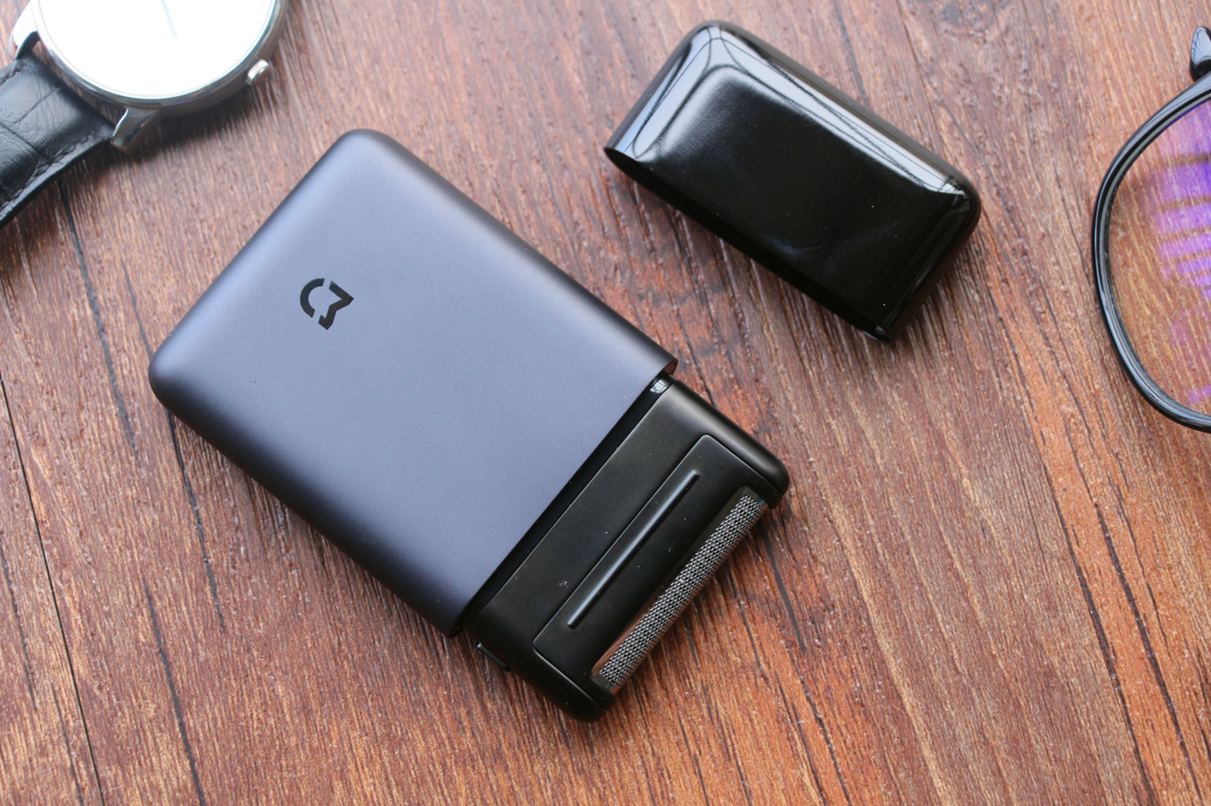 米家小米电动剃须刀s101,小米便宜又好用的剃须刀测评