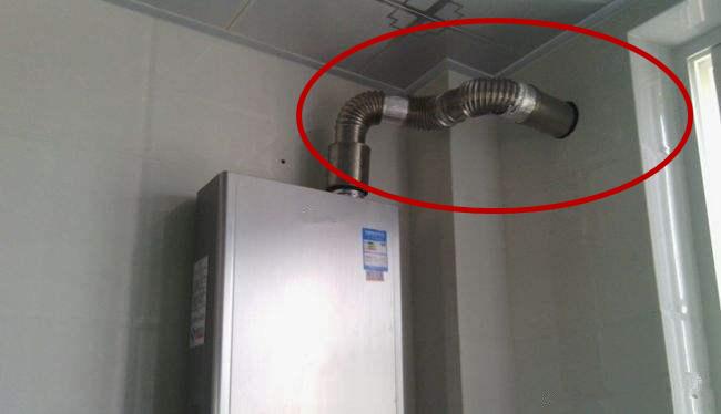 热水器排烟管打孔,热水器排烟管洞用什么填缝