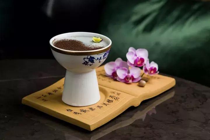 瑞吉酒吧上海调酒师,瑞吉血腥玛丽鸡尾酒