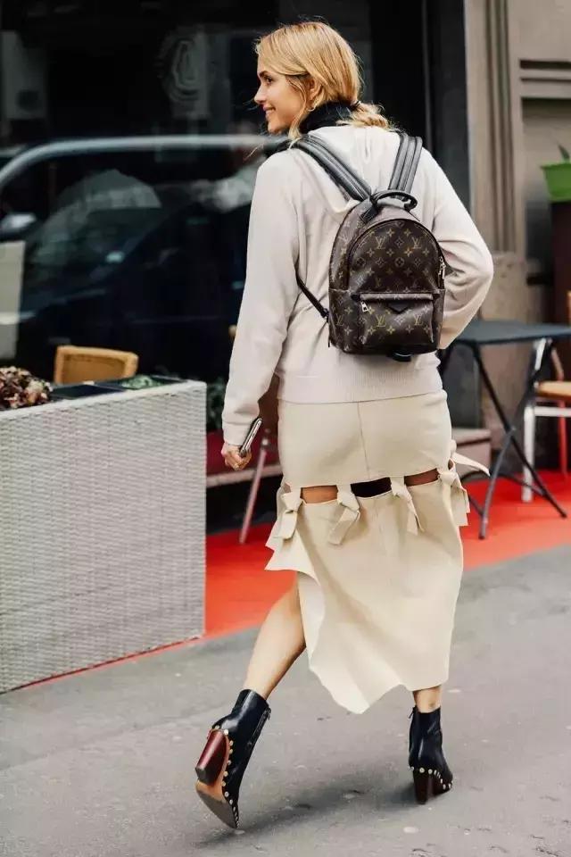 刘雯背过的红蓝色包包,刘雯和热巴双肩包