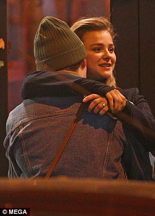 布鲁克林和小贝的恋情,布鲁克林贝克汉姆恋爱