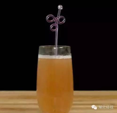 不用榨汁机怎么榨果汁最简单,不用榨汁机榨果汁的方法