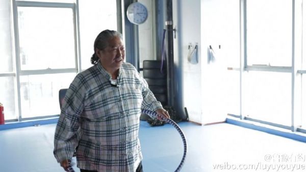 鲁豫有约洪金宝视频直播,鲁豫有约洪金宝完整视频直播