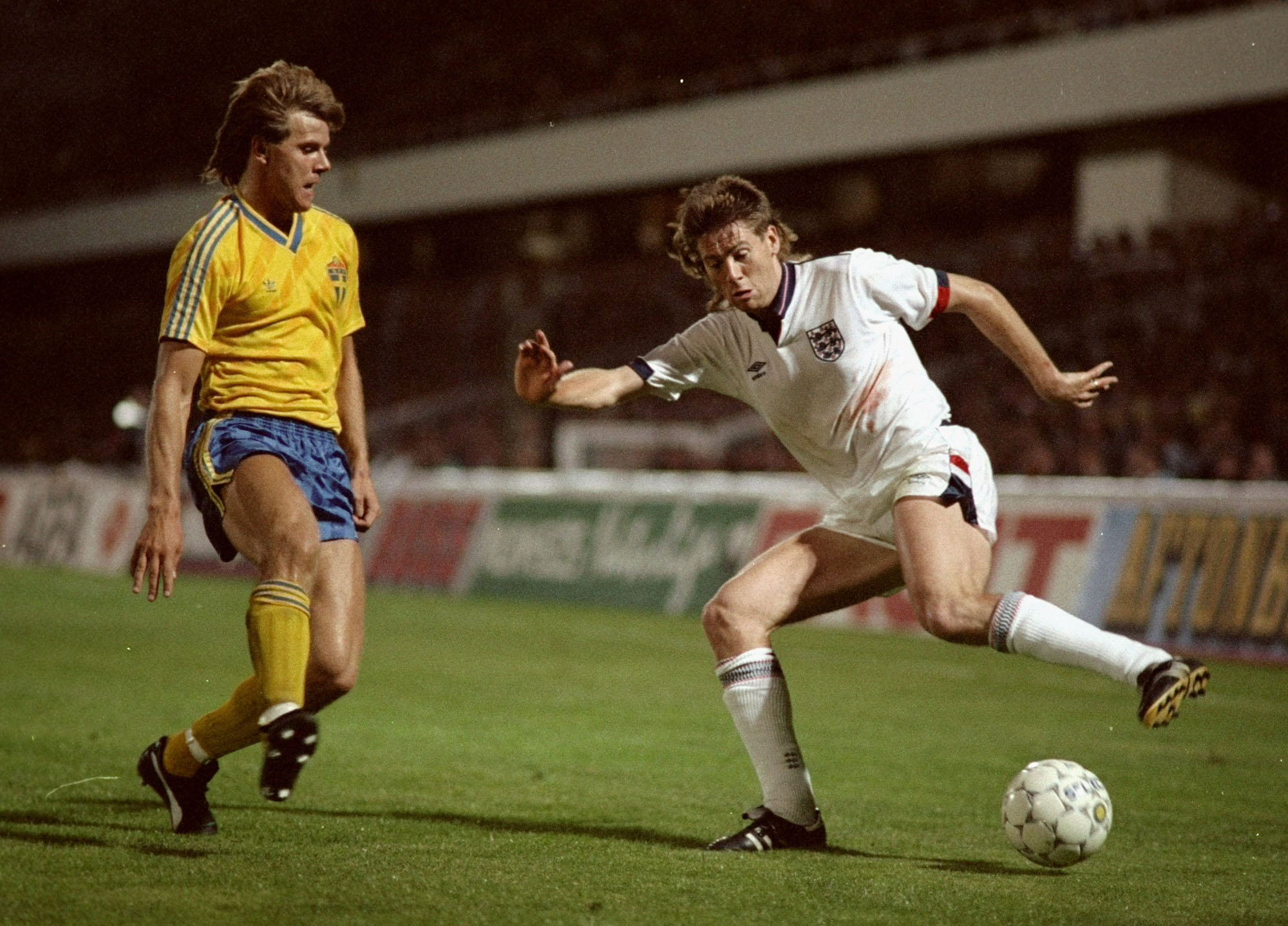 各队新球衣集体亮相，复古球衣能否复制辉煌？