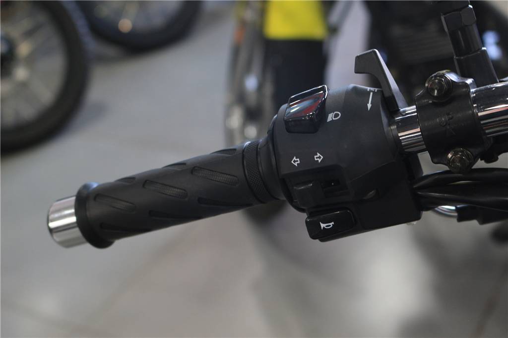 万元左右豪爵铃木,万元铃木神车