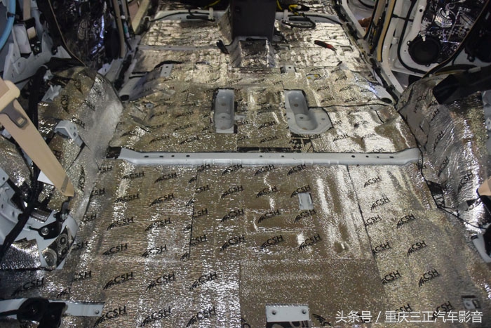 普拉多高速车内噪音多少分贝,新款普拉多隔音