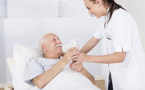 老年人便秘的症结在哪里,老年人治疗便秘最快方法