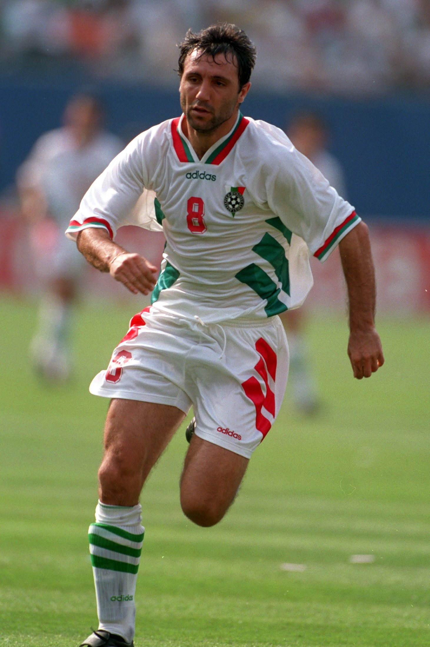 各队新球衣集体亮相，复古球衣能否复制辉煌？