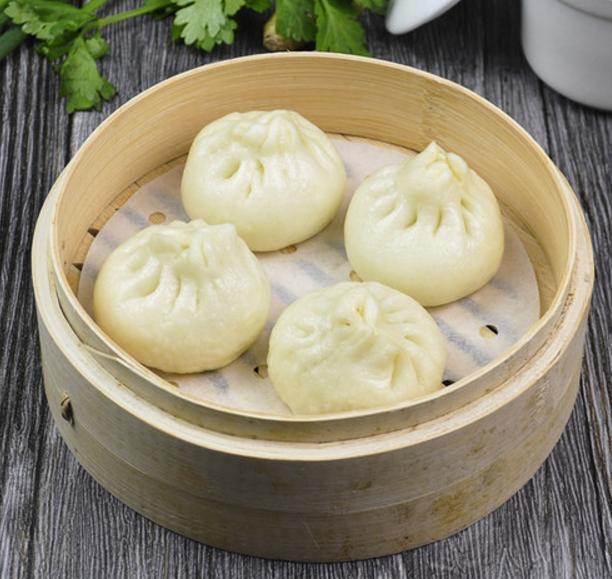 蒸包子老是粘锅露馅？大师教你这样蒸包子松软不粘锅，好吃到不行