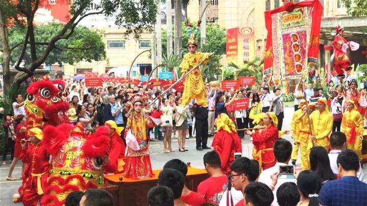 来自世界各地的近千名番禺乡亲代表共聚首,见证番禺大变化!