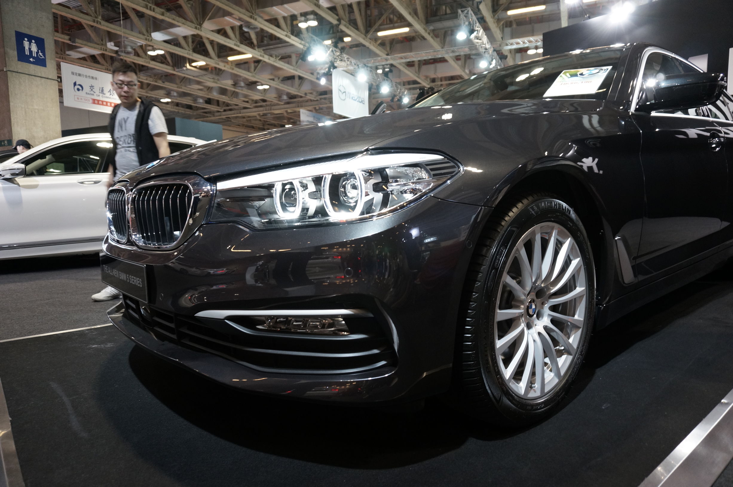 新款宝马标准轴距和长轴距的区别,新款进口宝马520i报价