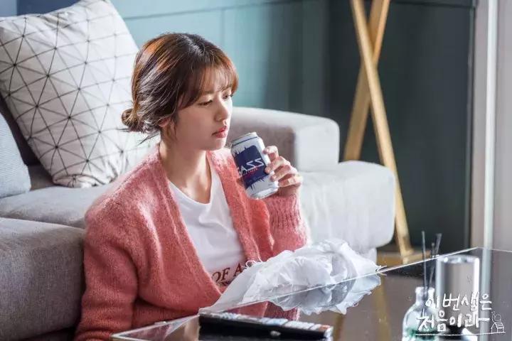 不超过100块钱的平价眼影盘推荐,dior2022春季限定千鸟格眼影盘769