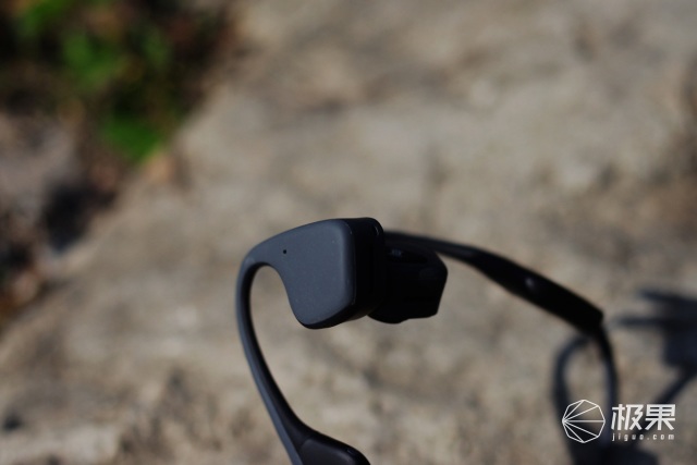 不用戴进耳朵的耳机传音好吗,不用戴耳朵的蓝牙耳机