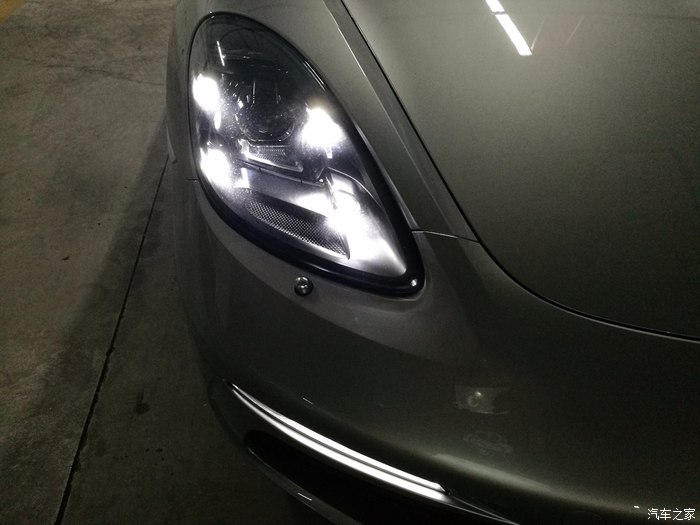 地下车库偷保时捷是哪个电影,718caymangts银色