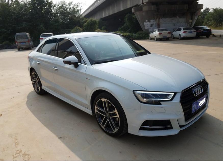 2017款奥迪a31.4几缸,2017款奥迪a31.4t两厢加什么油