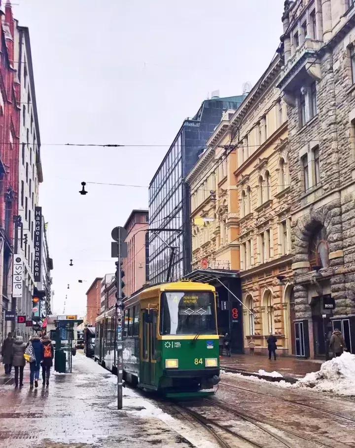 芬兰波罗的海中世纪童话,芬兰极光好像进入了童话世界