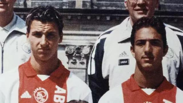 伊布挑衅米多,米多对伊布