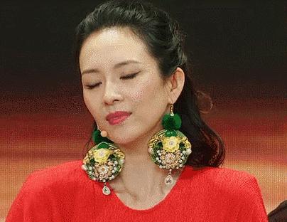章子怡扔鞋是真的假的,章子怡不规则耳环