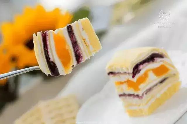 批评一下这种蛋糕，下手这么重！材料不要钱么