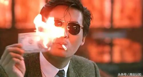 远看衣服、近看人，要不你颓到极点，要么你精致无比