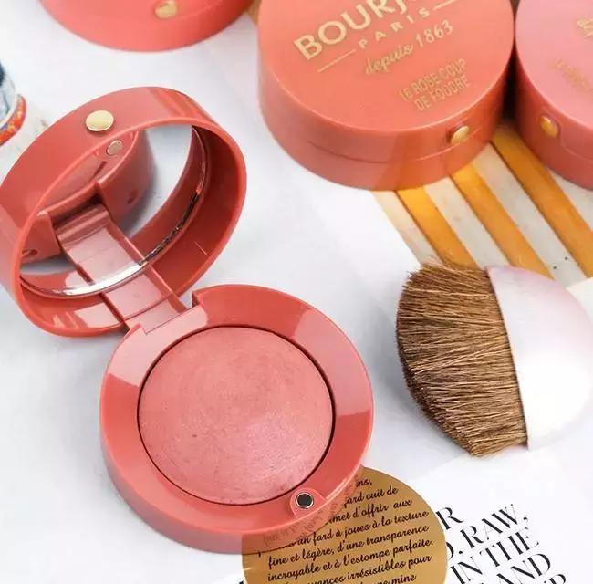 购买的20个彩妆好物推荐,2018值得买的彩妆新品都在这里