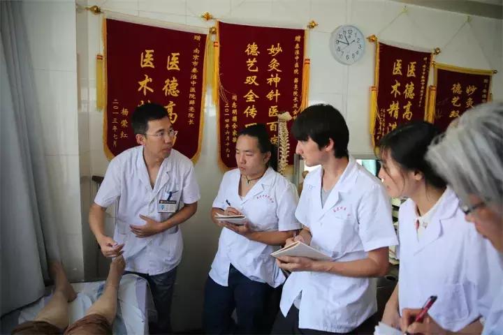 学懂弄通做实二十大精神,学懂弄通做实主题教育