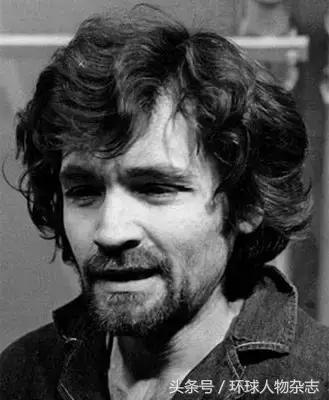 杀孕妇、娶粉丝，这个最危险的杀人魔头，死了！