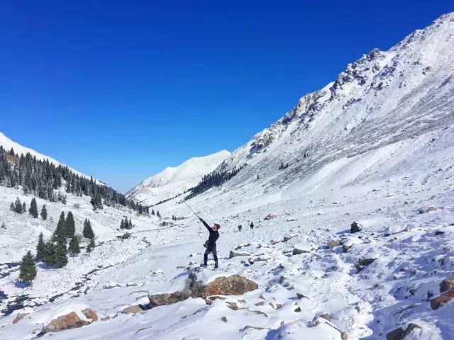 乌孙古道天堂湖在琼库什台吗,乌孙古道天堂湖到黑英山多远