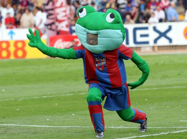 西甲有几支叫皇家的球队,蓝军和西甲哪个强大