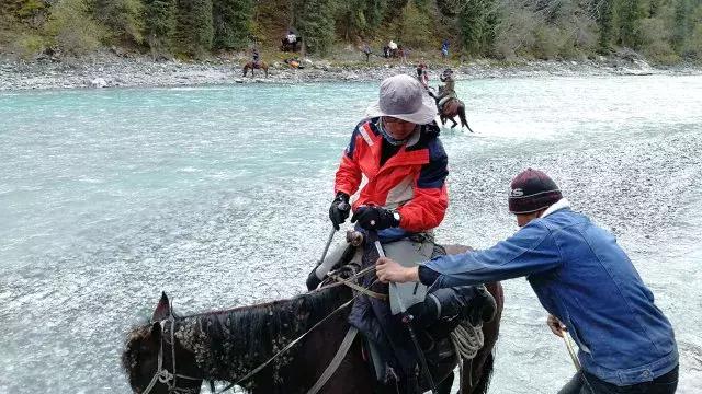 乌孙古道天堂湖在琼库什台吗,乌孙古道天堂湖到黑英山多远