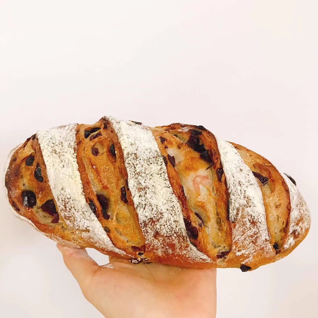 面包怎么烘烤比较软,面包的烘烤过程一般分为三个阶段