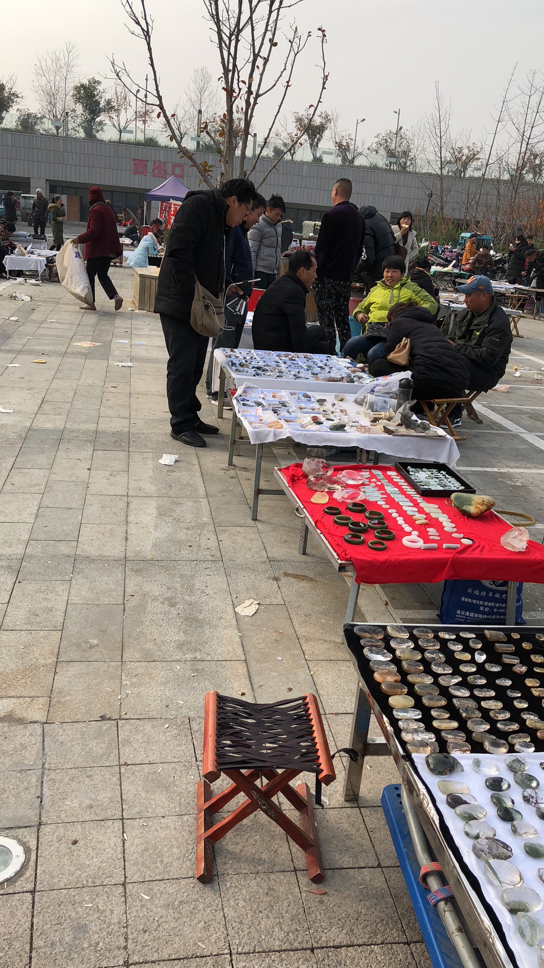 直播卖翡翠玉石是真的吗,珠宝直播卖玉石靠谱吗