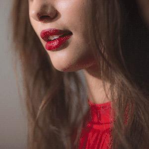 新款兰蔻小蛮腰唇釉试色,维密taylor英国