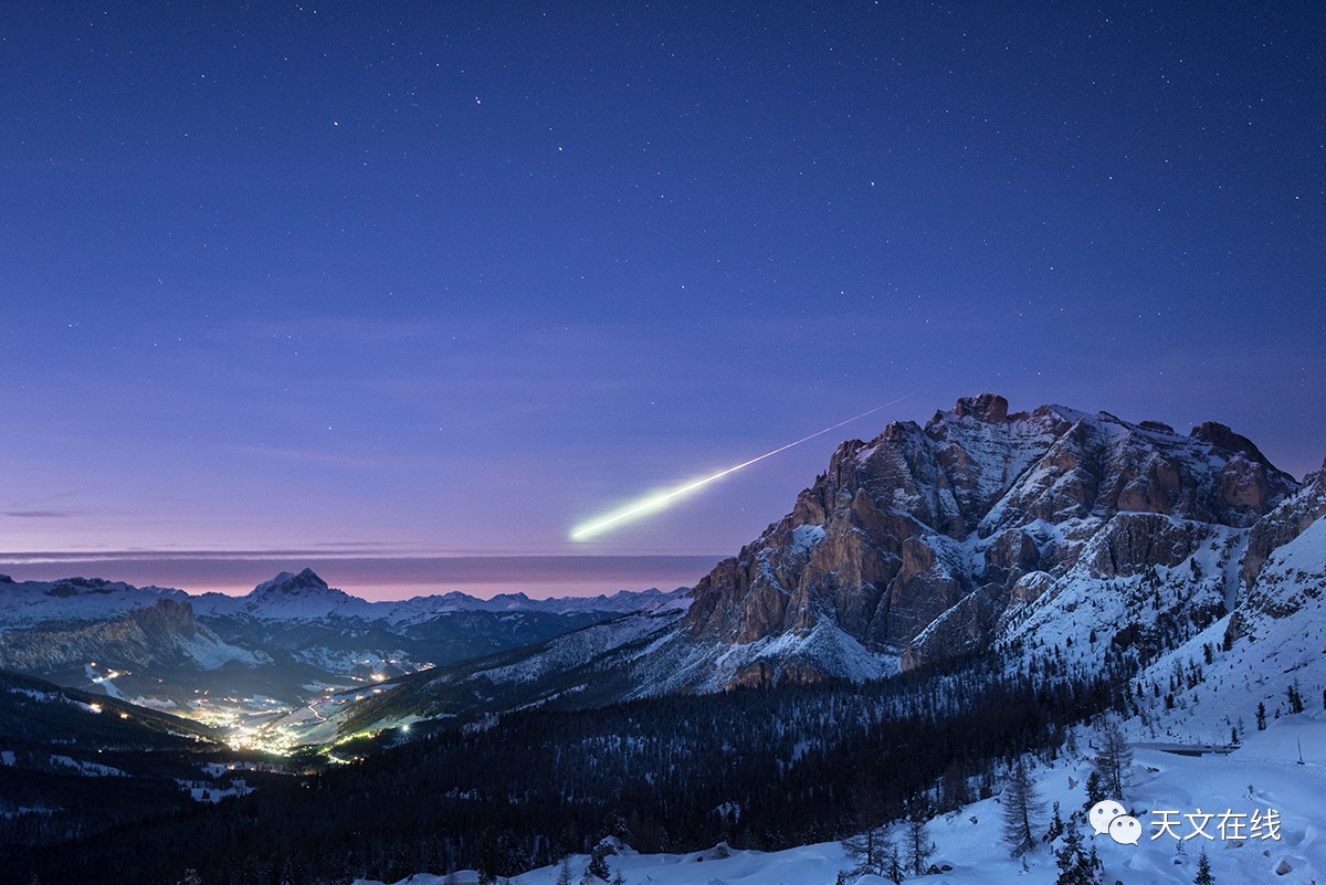 最新天文星空图片,最清晰的天文照片