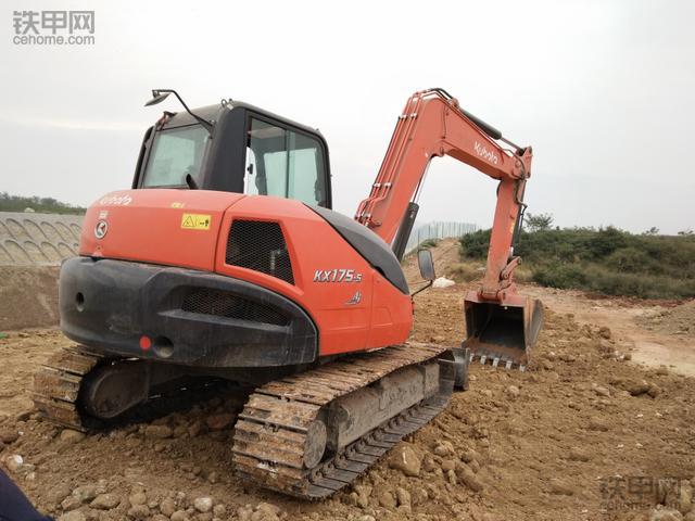 我想买一台挖掘机英文,久保田挖掘机kx175配置